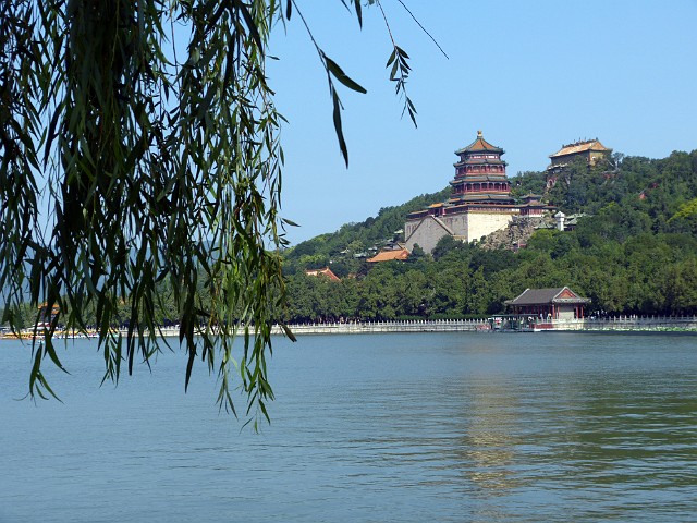044.jpg - 044 Wzgórze Długowieczności nad jeziorem Kunming.