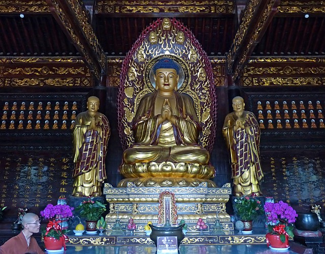 242.jpg - 242 Budda Siakjamuni, twórca buddyzmu.