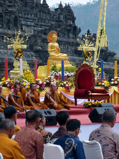 047.jpg - 047 Uroczystość mnichów buddyjskich.