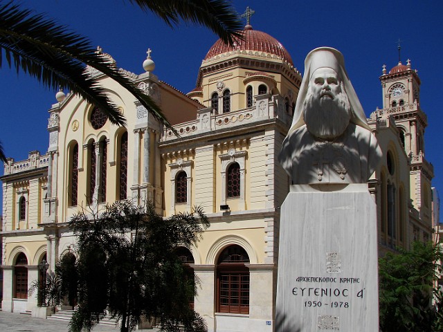 090 Katedra Agios Minas.jpg