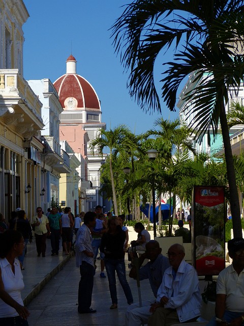 074.jpg - 074 Cienfuegos – miasto „Stu Ogni”, nazywany kubańską „Perłą Południa” 