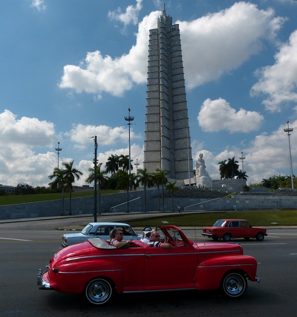 118.jpg - 118 Jeden z najwyższych punktów Hawany – pomnik Jose Marti