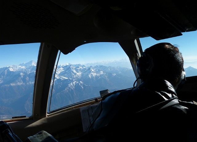 007 Lot nad Himalajami.jpg