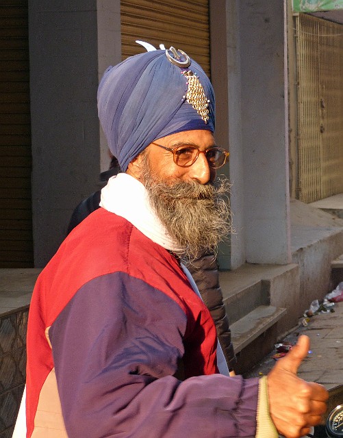 125.jpg - 125 Jeden z wielu Sikhów, których spotkamy jeszcze później.