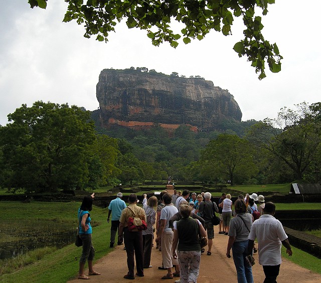 028.jpg - 028 Sigiriya - pozostałości po skalnej fortecy