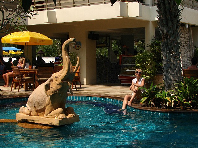 384.jpg - 384 Nasz hotel w Pattaya - Jomtien (czyt: dżomtien)
