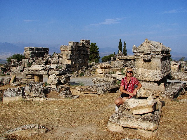 043 Hierapolis, jedna z największych nekropolii świata antycznego.jpg
