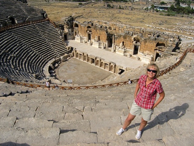 047 Teatr rzymski w Hierapolis.jpg