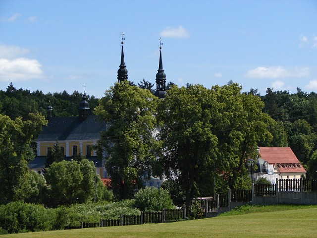 029 Święta Lipka.jpg - 029 Święta Lipka – bazylika pw. Nawiedzenia Najświętszej Marii Panny – w remoncie od zewnątrz