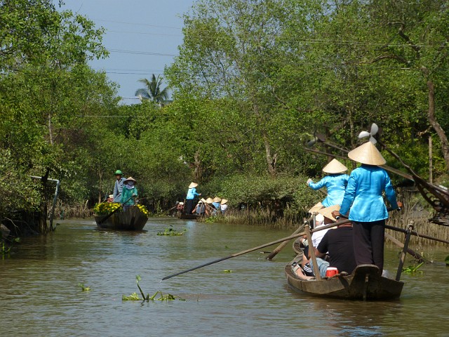 478.jpg - 478 Mekong tworzy niesamowity labirynt odnóg, kanałów i jezior.