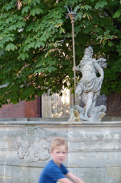 421 Barokowa fontanna Neptuna.jpg
