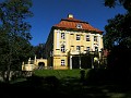 54 Biedrzychowice, szkoła w pałacu