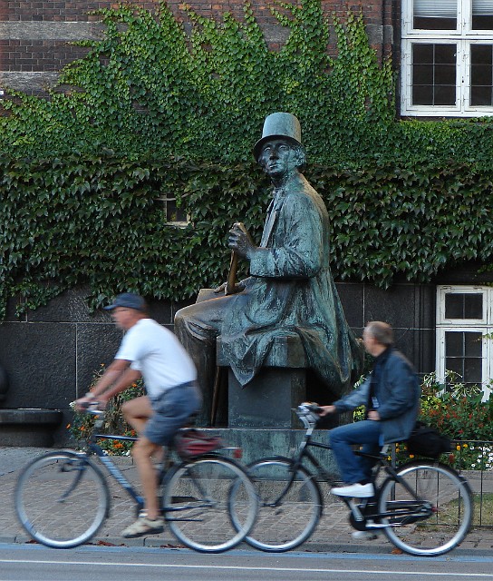 26 Andersen.jpg - 26 Pomnik Hansa Christiana Andersena